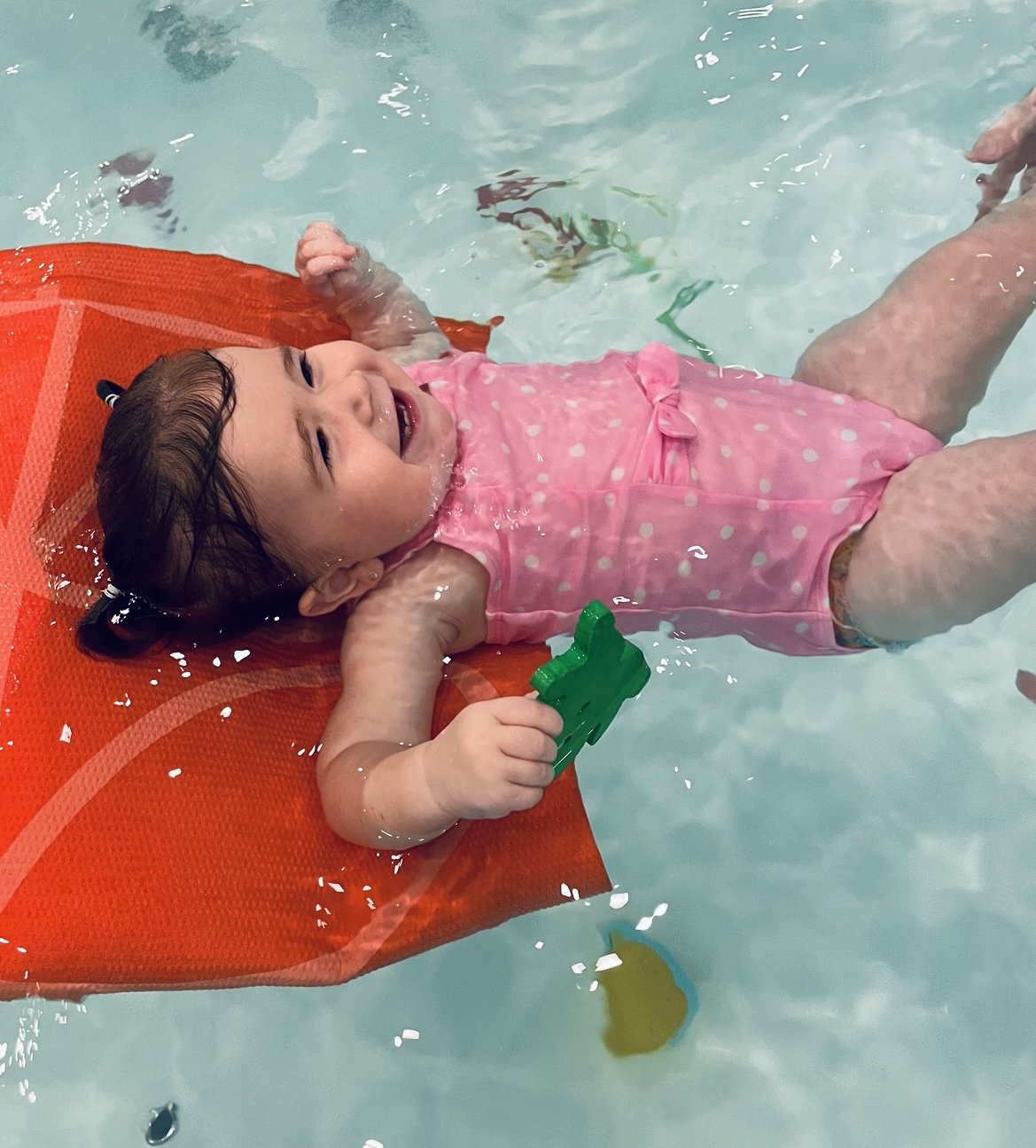 Cours dans le bain pour bébé avec AquaStars
